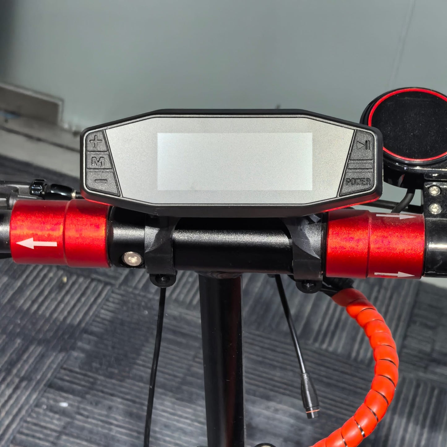 Controlador de onda sinusoidal FarDriver: Pantalla Chaojie de 3,13" con soporte