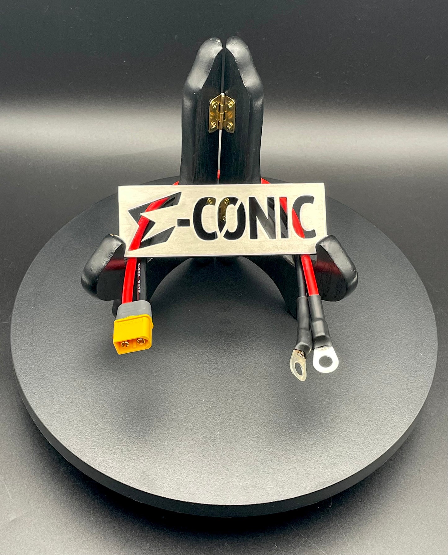 Elementos esenciales del controlador: Cable de batería XT60 macho a terminales de anillo de 6 mm (12" de largo)