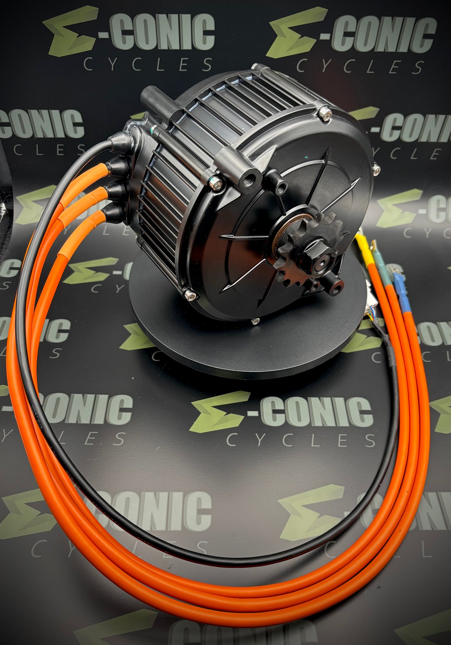 Motors: QS165 v2 72V 35H 5KW Hall Sensor Motor w 428 Sprocket (14T) & LONG Motor Wires
