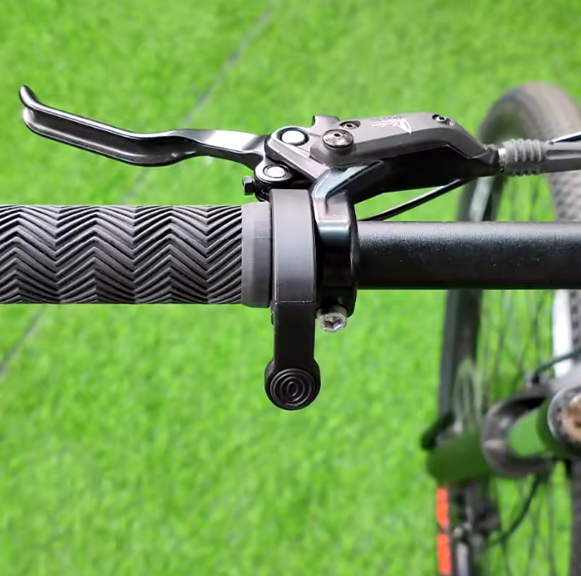 Elementos esenciales del controlador: Acelerador de pulgar 376ZX precableado (FD)