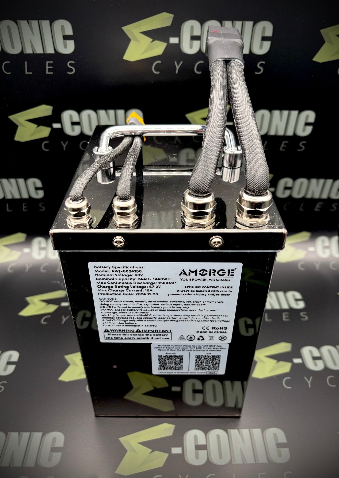 Batería de iones de litio de 60 V 24 Ah (150 A continuos) en caja metálica para Tuttio Soleil01