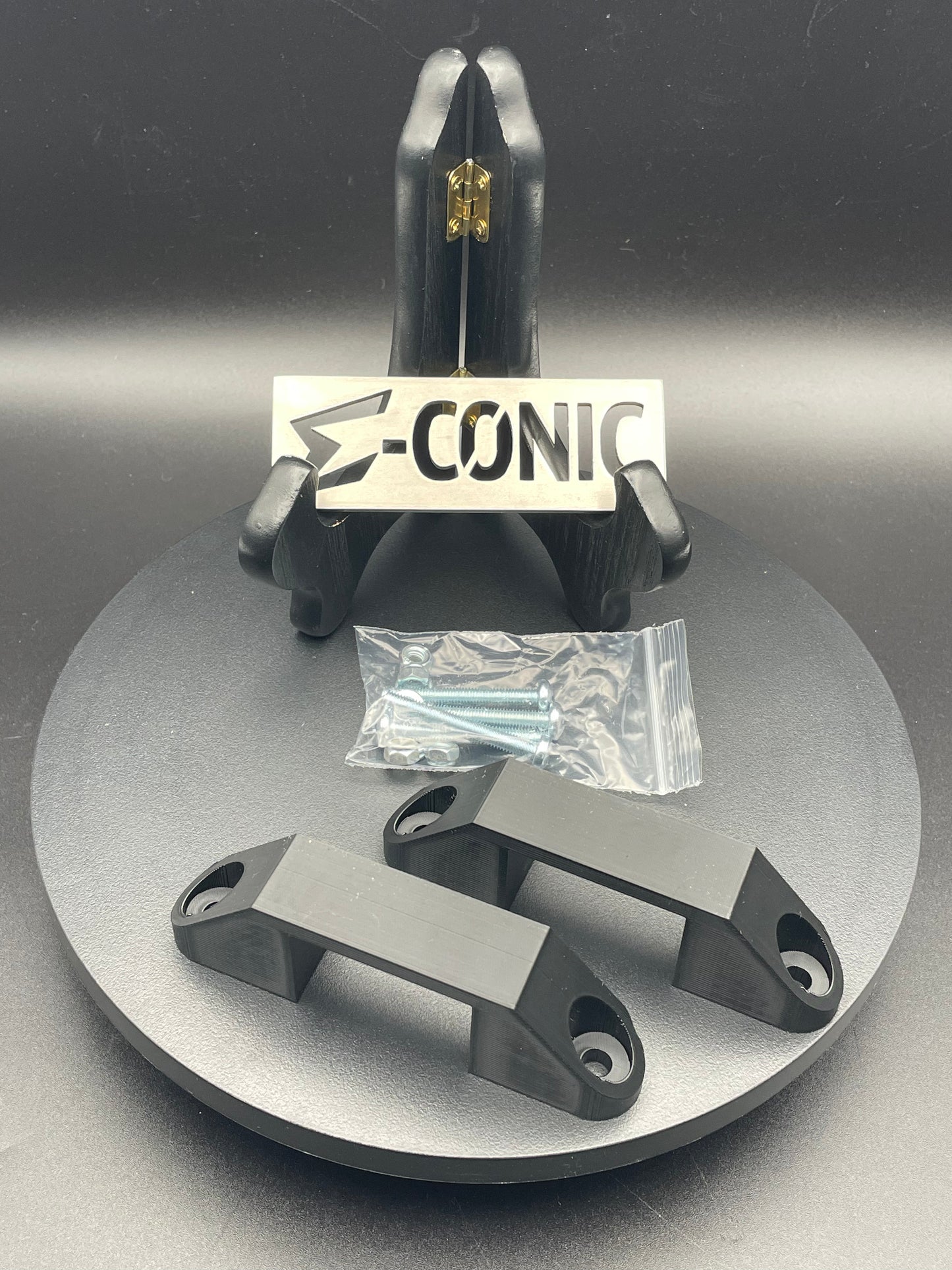 Elementos esenciales del controlador: Soportes económicos para el controlador Razor con impresión 3D